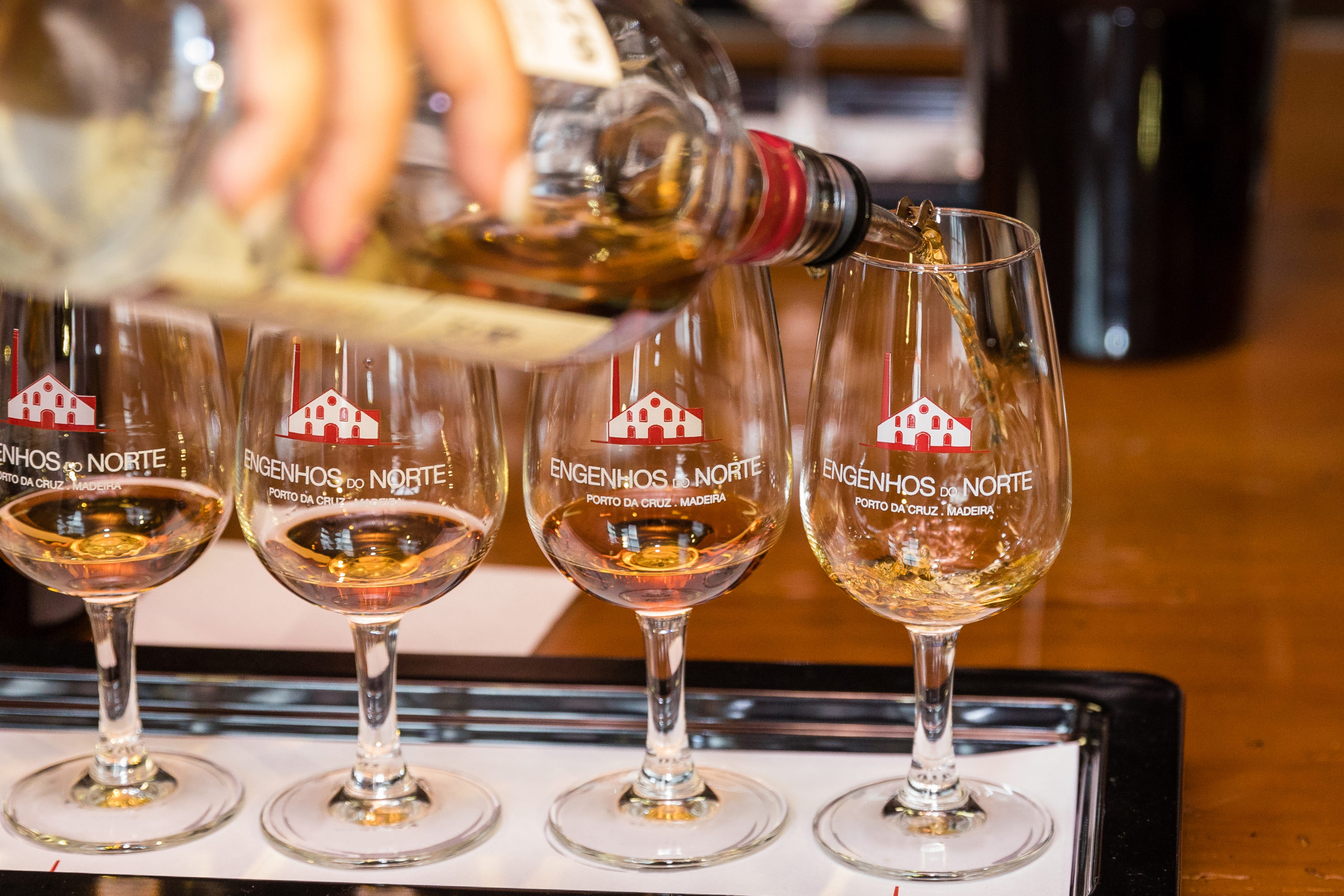 Engenhos do Norte rum being poured into tasting glasses