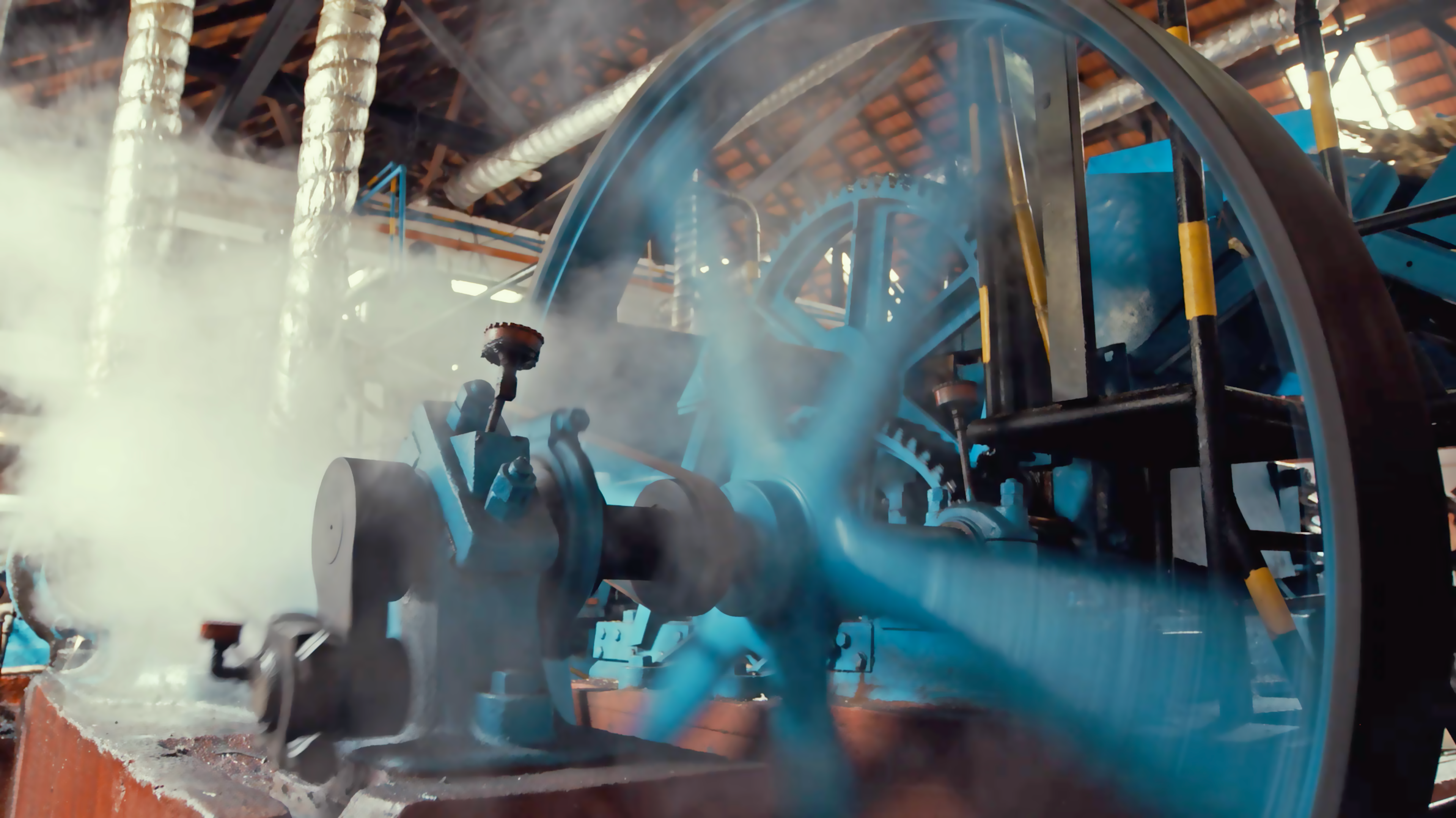 Historic steam-powered machinery at Engenhos do Norte